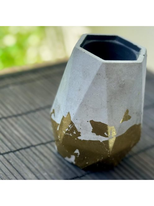 Aranyfóliázott tároló - poligon, fekete belsővel