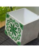 Zöld Csempemintás Beton kaspó - kocka, 2 oldalán mintázott, fehér belsővel