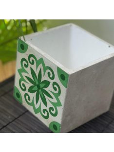   Zöld Csempemintás Beton kaspó - kocka, 2 oldalán mintázott, fehér belsővel