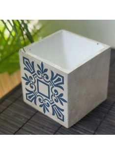   Görög Csempemintás Beton kaspó - kocka, 2 oldalán mintázott, fehér belsővel
