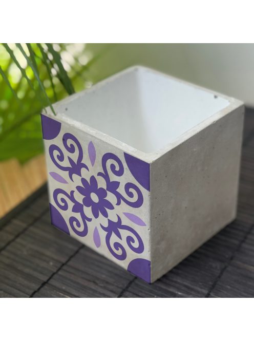 Lila Csempemintás Beton kaspó - kocka, fehér belsővel
