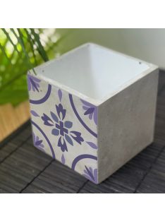   Lila Csempemintás Beton kaspó 2 - kocka, 2 oldalán mintázott, fehér belsővel