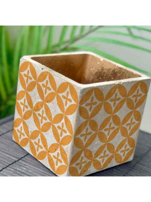Sárga Csempemintás Beton Kaspó - kocka, 4 oldalán mintázott, aranyozott belsővel