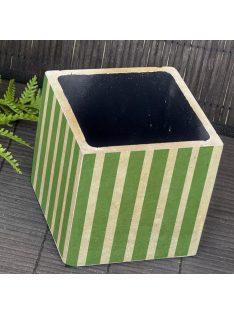   Zöld retro csíkos kaspó - kocka, 4 oldalán mintázott, fekete belsővel