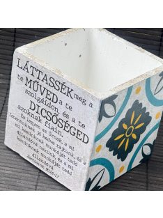   Idézetes, kék csempemintás kaspó - kocka, fehér belsővel v3 - Zsoltárok 90:16-17