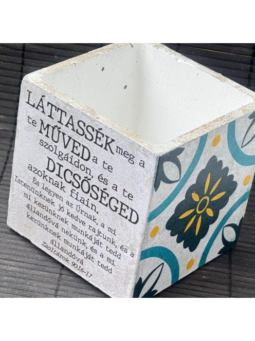 Idézetes, kék csempemintás kaspó - kocka, fehér belsővel v3 - Zsoltárok 90:16-17