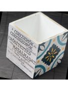 Idézetes, kék csempemintás kaspó - kocka, fehér belsővel v9 - Zsoltárok 34:6