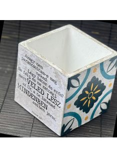   Idézetes, kék csempemintás kaspó - kocka, fehér belsővel v20 - Józsué 1:9