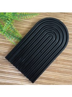   Texturált fekete tálca - szögletes és ovál végekkel, nagy - fehér színben