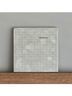 Faith, Hope, Love - felakasztható betonkép